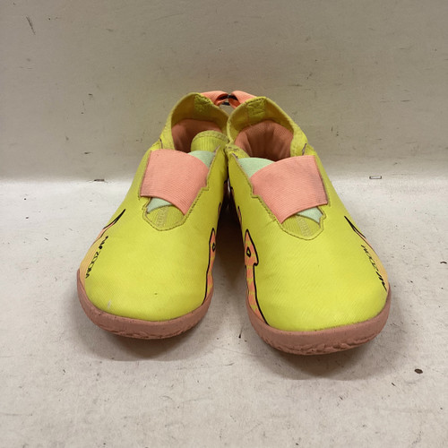 Vist Large View of Product Image Which is Used Nike Soccer Turf Shoes Yellow Junior 03.5
