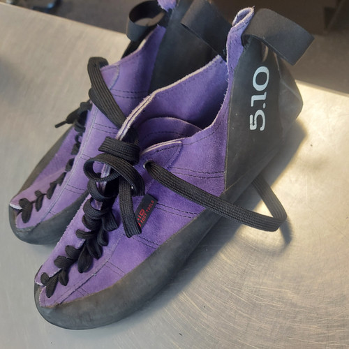 Vist Large View of Product Image Which is Used Climbing Shoes Senior 11