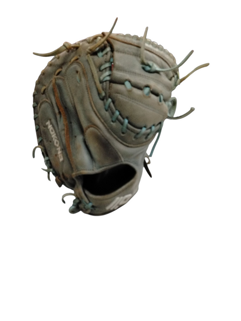 Vist Large View of Product Image Which is Used Nokona AMERICAN KIP X2 ELITE BB/SB Catchers RH Throw Grey 33 1/2"