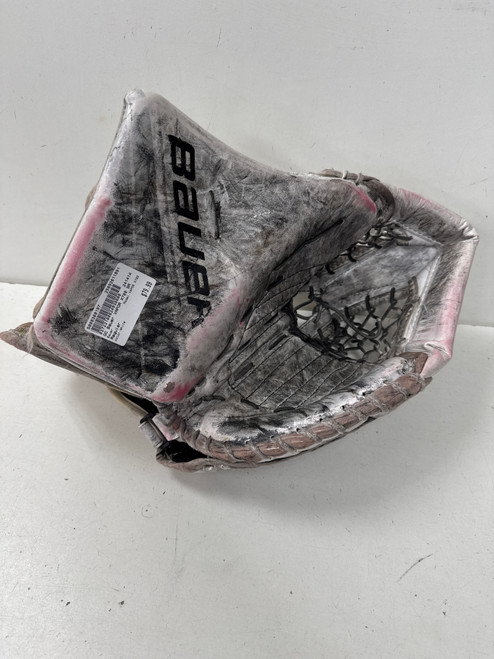 Vist Large View of Product Image Which is Used Bauer VAPOR X700 Senior Goalie Catcher White