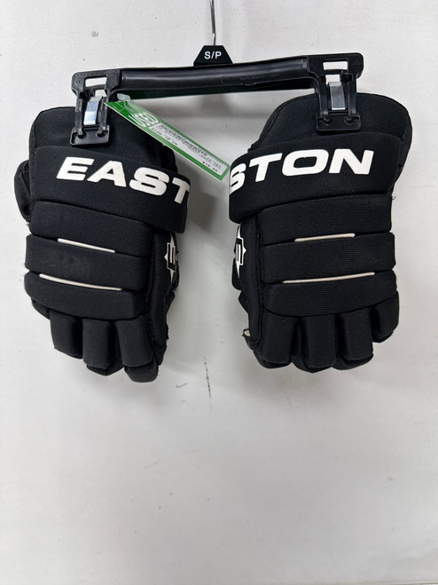 Vist Large View of Product Image Which is Used Easton SYNERGY EQ10 Youth Gloves Black 10"