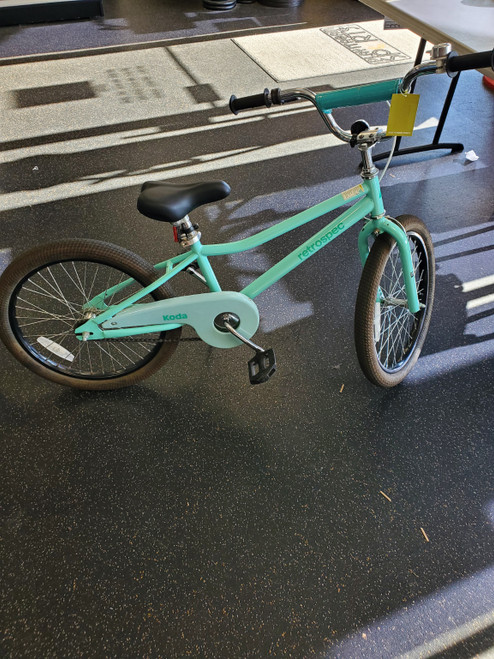 Vist Large View of Product Image Which is Used Retrospec KODA Cruiser Bike Girls Teal 20"