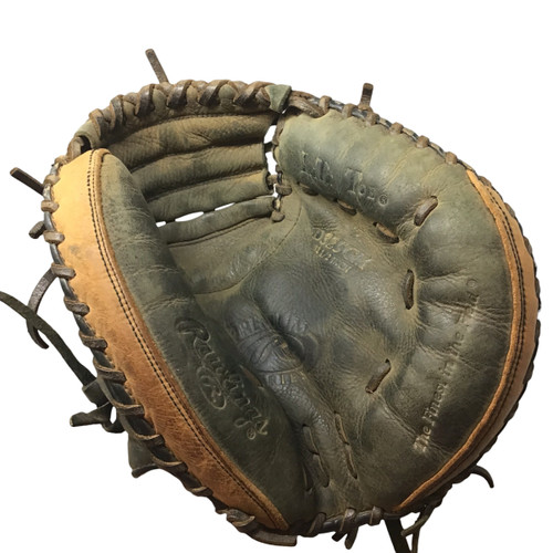 Vist Large View of Product Image Which is Used Rawlings D325CM BB/SB Catchers RH Throw Black 32 1/2"