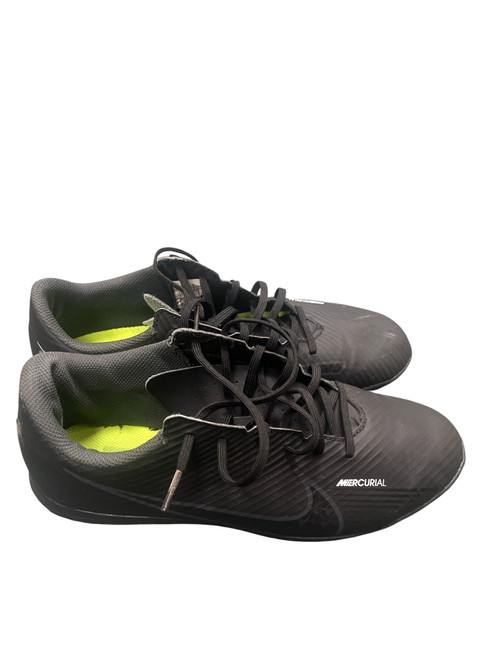 Used Nike Soccer Indoor Shoes Black Senior 8.5 11747-S000271856 Vist Large View of Product Image Which is Used Nike Soccer Indoor Shoes Black Senior 8.5