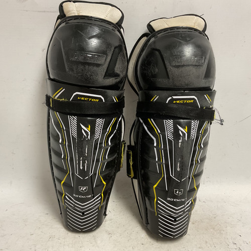 Vist Large View of Product Image Which is Used CCM TACKS VECTOR Junior Shin Guards Black 12"