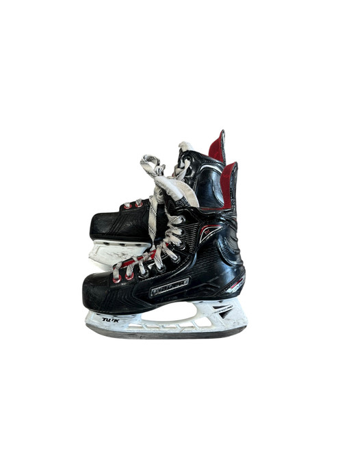 Vist Large View of Product Image Which is Used Bauer VAPOR Junior Hockey Skate Junior 01.5