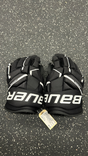 Vist Large View of Product Image Which is Used Bauer SUPREME M5 PRO Junior Gloves Black 11"