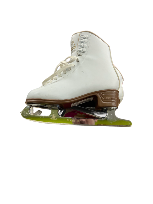 Vist Large View of Product Image Which is Used Jackson MYSTIQUE 1490 WomensFigure Skate White Senior 4