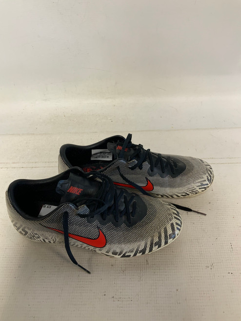 Vist Large View of Product Image Which is Used Nike Soccer Cleats White Junior 04.5