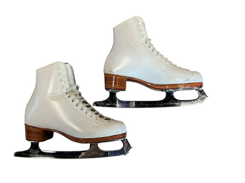 Vist Large View of Product Image Which is Used Riedell FIGURE SKATE WomensFigure Skate White Senior 7
