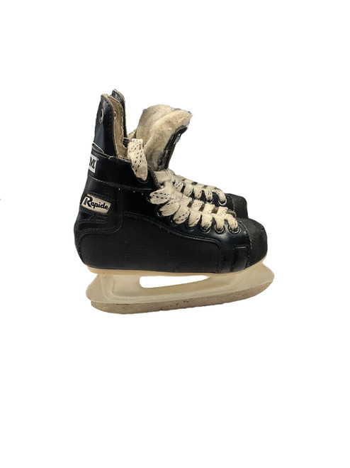 Vist Large View of Product Image Which is Used CCM RAPIDE SZ Y 12 Youth Hockey Skate Youth 12.0