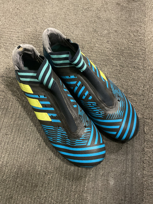 Vist Large View of Product Image Which is Used Adidas Soccer Cleats Royal Blue Senior 7.5
