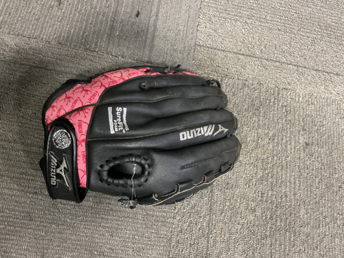 Vist Large View of Product Image Which is Used Mizuno FINCH 12.5IN BB/SB Glove RH Throw Black 12 1/2"