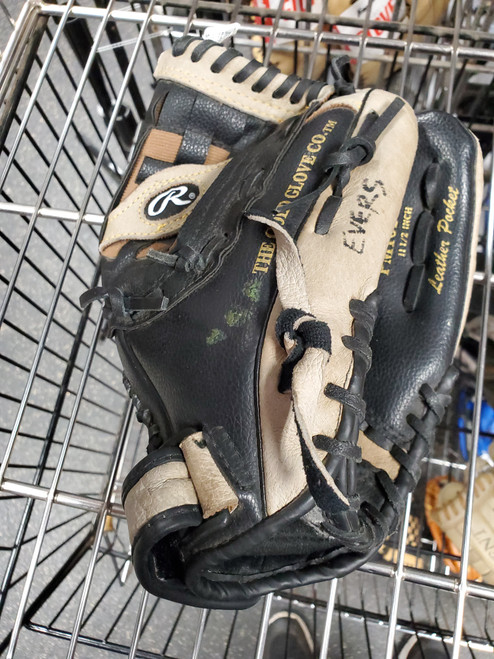 Vist Large View of Product Image Which is Used Rawlings PM1610RB BB/SB Glove RH Throw Black 11 1/2"