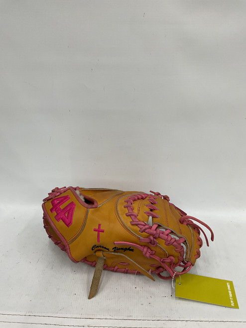 Vist Large View of Product Image Which is Used 44 PRO BB/SB Catchers RH Throw Brown 33 1/2"
