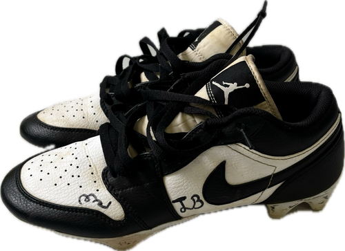 Vist Large View of Product Image Which is Used Nike Adult FB Cleats Black And White Senior 9