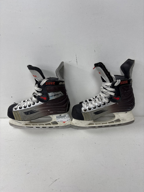 Vist Large View of Product Image Which is Used Bauer VAPOR XXX Junior Hockey Skate Junior 03.5