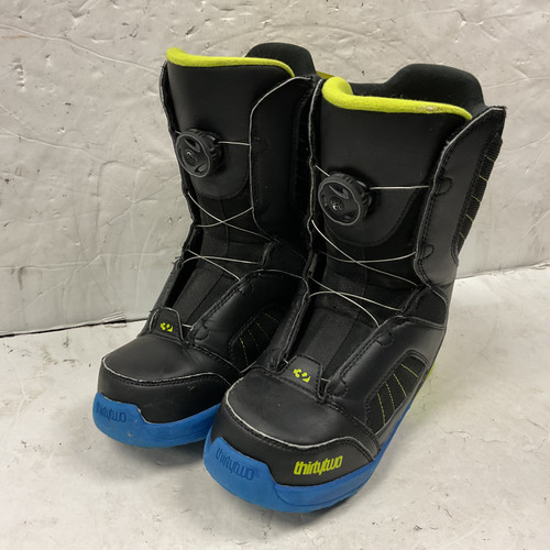 Vist Large View of Product Image Which is Used ThirtyTwo KIDS BOA Boys Snowboard Boots Black And Navy Blue Junior 05