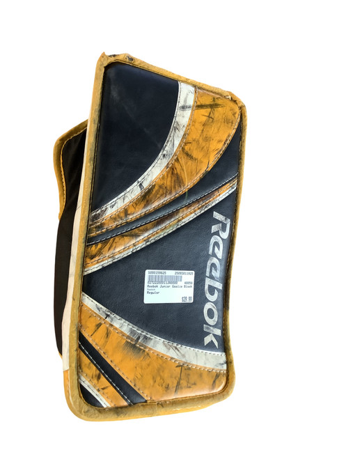 Vist Large View of Product Image Which is Used Reebok Junior Goalie Blocker None