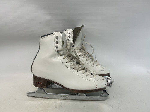 Vist Large View of Product Image Which is Used Riedell 133 WomensFigure Skate White Senior 6