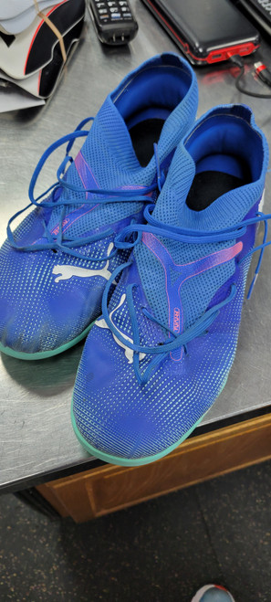 Vist Large View of Product Image Which is Used Puma Soccer Turf Shoes Royal Blue Senior 8.5