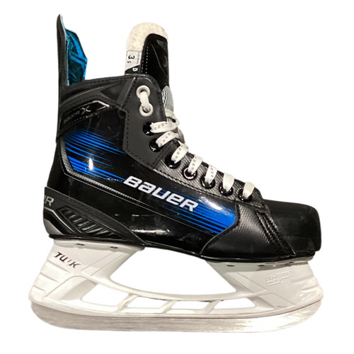 Vist Large View of Product Image Which is Used Bauer X Junior Hockey Skate Junior 03.5