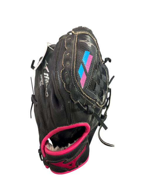 Vist Large View of Product Image Which is Used Mizuno FINCH RH Throw Fastpitch Gloves Black 10"