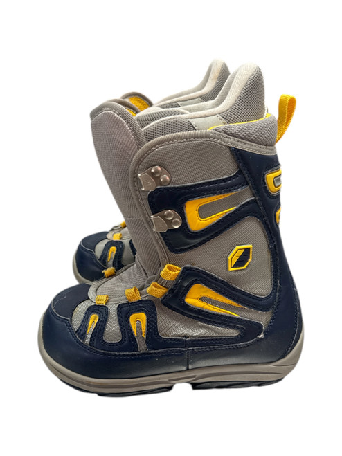 Vist Large View of Product Image Which is Used Burton FREESTYLE Boys Snowboard Boots Black Junior 04
