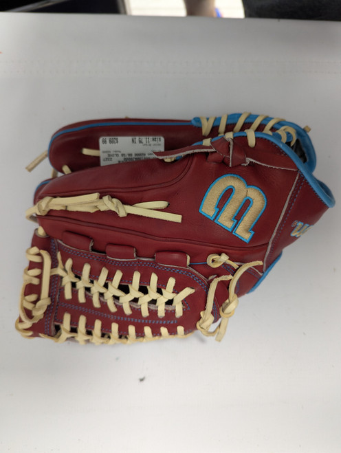 Vist Large View of Product Image Which is Used Wilson A2000 BB/SB Glove RH Throw Brown 11 3/4"