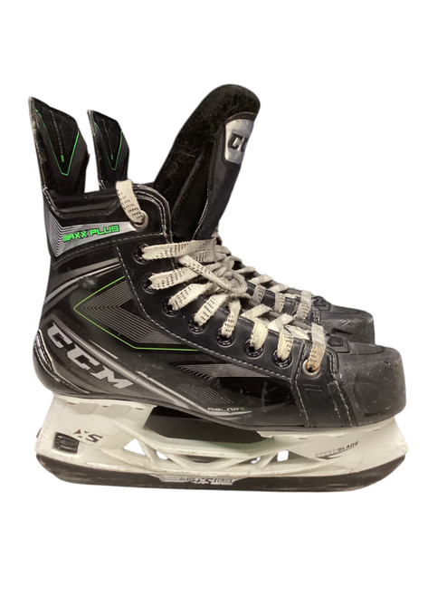 Vist Large View of Product Image Which is Used CCM MAXX PLUS Junior Hockey Skate Junior 05