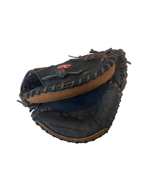 Vist Large View of Product Image Which is Used Rawlings PREMIUM SERIES D325BWCM BB/SB Catchers RH Throw Black 32 1/2"