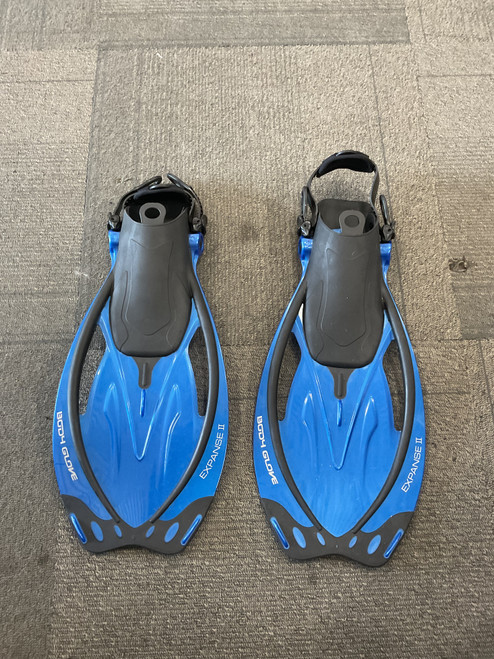 Vist Large View of Product Image Which is Used Body Glove EXPANSE II Underwater Fins Navy Blue S/M