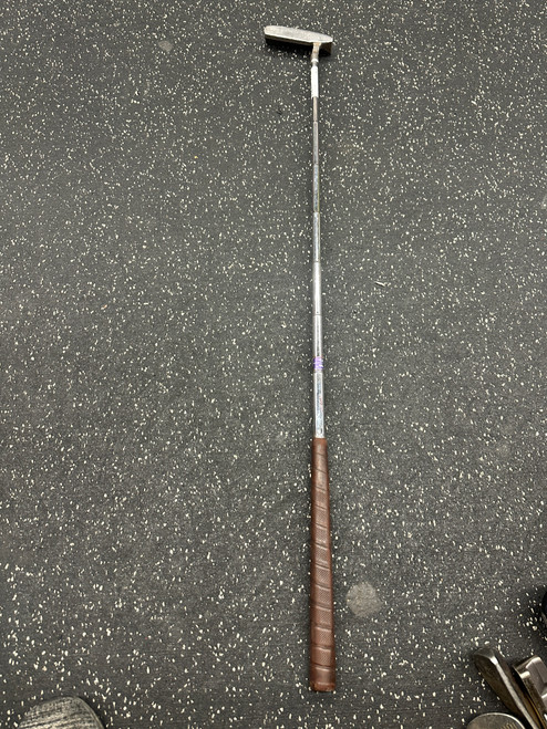 Vist Large View of Product Image Which is Used GAZELLE Mens Putter LH