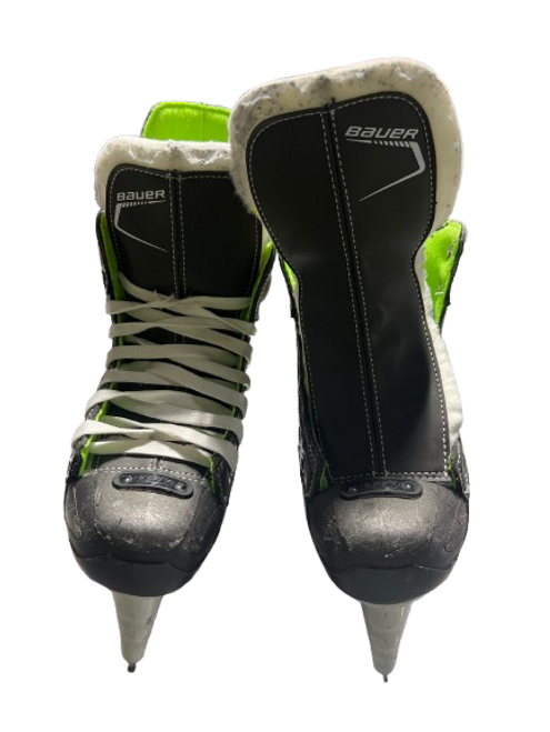 Vist Large View of Product Image Which is Used Bauer BAUER XL5 S2 Junior Hockey Skate Junior 02