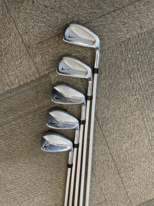 Vist Large View of Product Image Which is Used Nike PRO COMBO Mens Iron Set RH 6I-PW