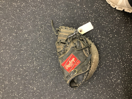 Vist Large View of Product Image Which is Used Rawlings RCM315B BB/SB Catchers RH Throw Black 31 1/2"