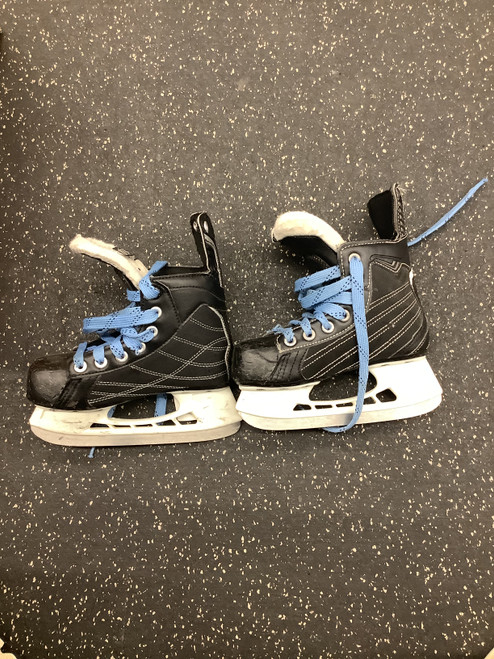 Vist Large View of Product Image Which is Used Bauer NEXUS 200 Youth Hockey Skate Youth 12.0