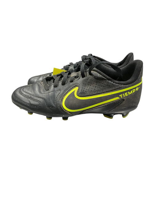 Vist Large View of Product Image Which is Used Nike Soccer Cleats Black Junior 04.5