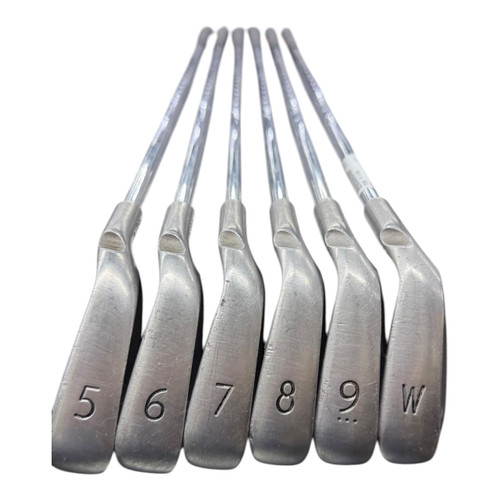 Vist Large View of Product Image Which is Used Ping I5 Mens Iron Set RH 5I-PW