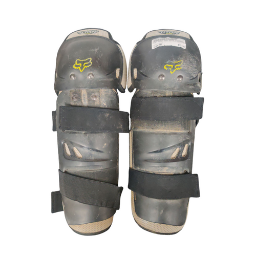 Vist Large View of Product Image Which is Used Fox KNEE AND SHIN PROTECTOR Adult Black Medium