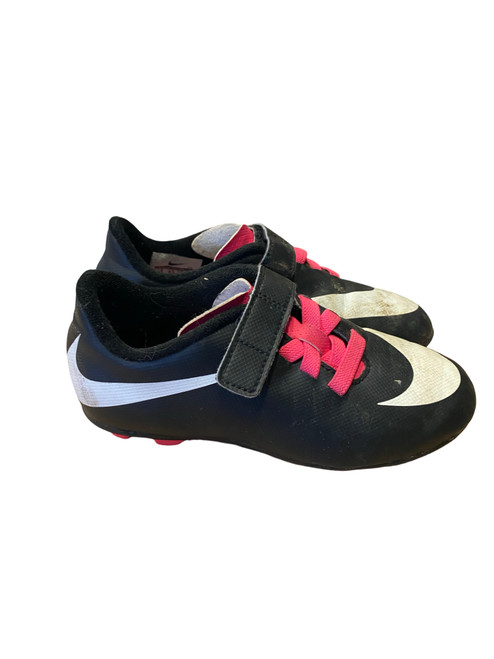Vist Large View of Product Image Which is Used Nike Soccer Indoor Shoes Black Youth 10.5
