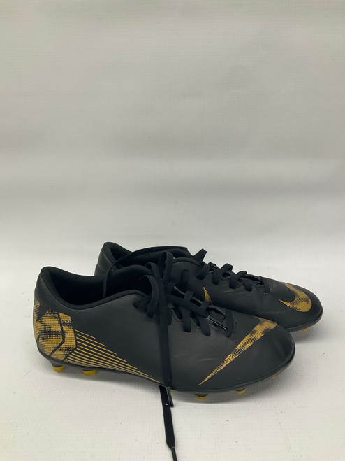 Vist Large View of Product Image Which is Used Nike MERCURIAL VAPOR 12 CLUB Soccer Cleats Black And Gold Senior 7