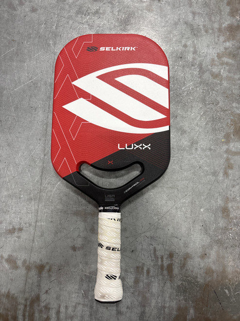 Used Selkirk LUXX Pickleball Racquet Red 11337-S000471887 Vist Large View of Product Image Which is Used Selkirk LUXX Pickleball Racquet Red