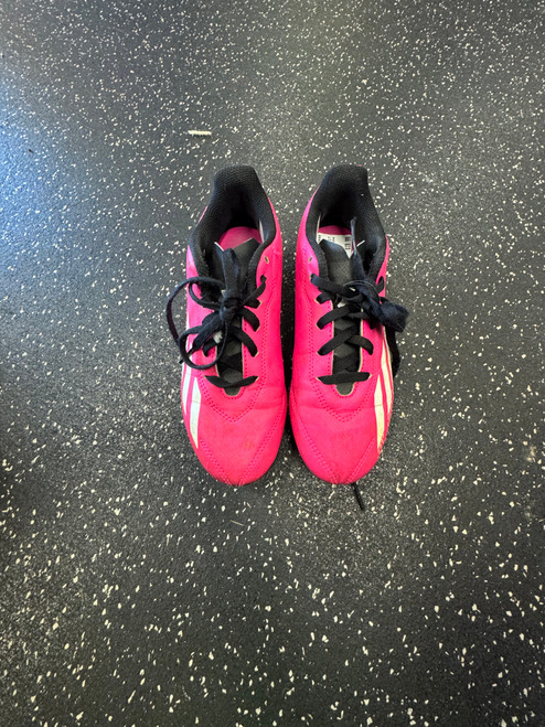 Vist Large View of Product Image Which is Used Adidas Soccer Cleats Pink Junior 02.5