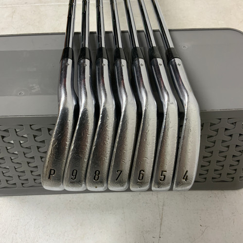Vist Large View of Product Image Which is Used Callaway RAZR X MUSCLE BACK Mens Iron Set RH 4I-PW