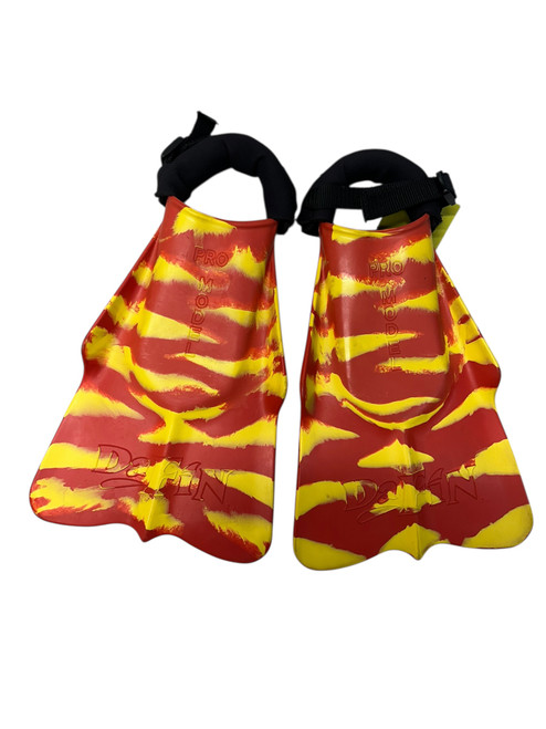 Vist Large View of Product Image Which is Used DaFin Underwater Fins Red XS