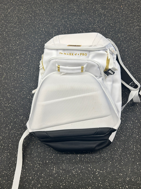 Vist Large View of Product Image Which is Used Rawlings THE MARK OF A PRO BB/SB Player Backpack White
