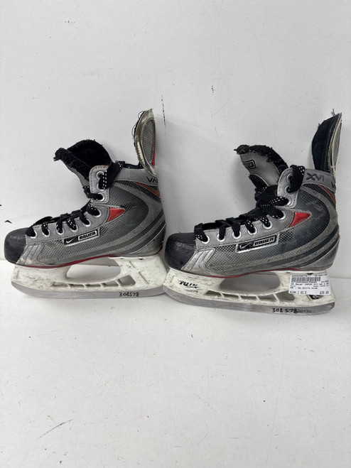 Vist Large View of Product Image Which is Used Bauer VAPOR XVI Junior Hockey Skate Junior 02.5