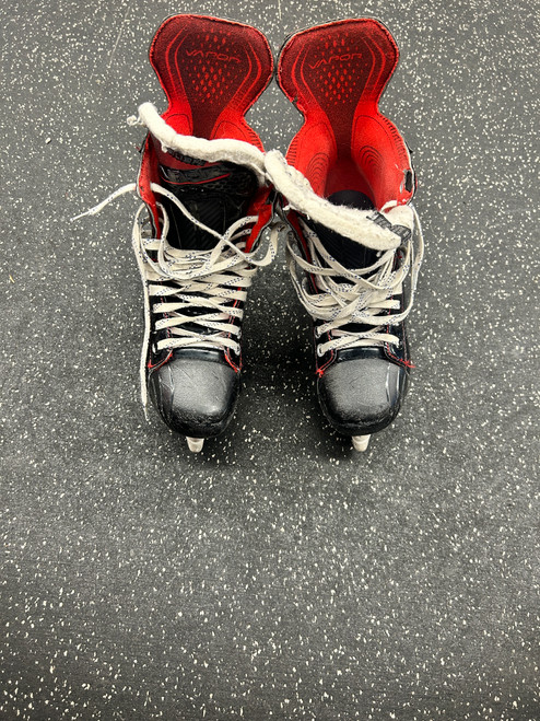 Vist Large View of Product Image Which is Used Bauer VAPOR X2.7 Senior Hockey Skate Senior 7