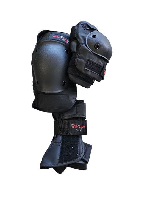 Vist Large View of Product Image Which is Used EIGHT BALL PROTECTIVE SET Inline Protective Set Black Senior